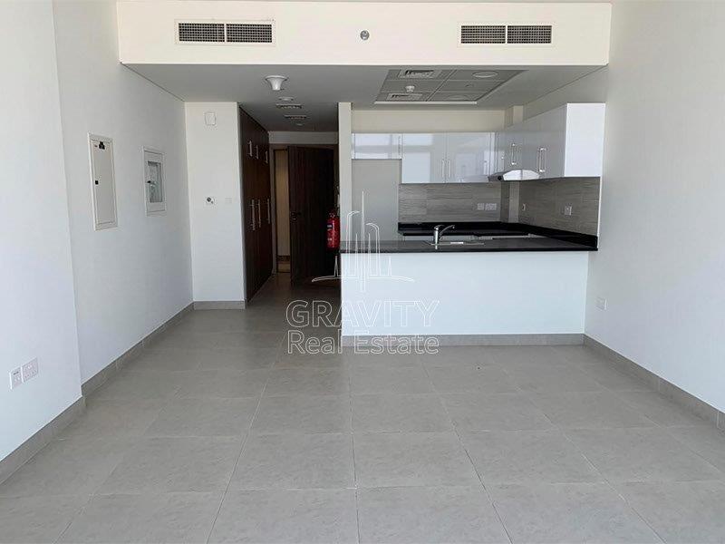 spacious-studio-with-open-kitchen-and-huge-living-space-saadiyat-soho-square