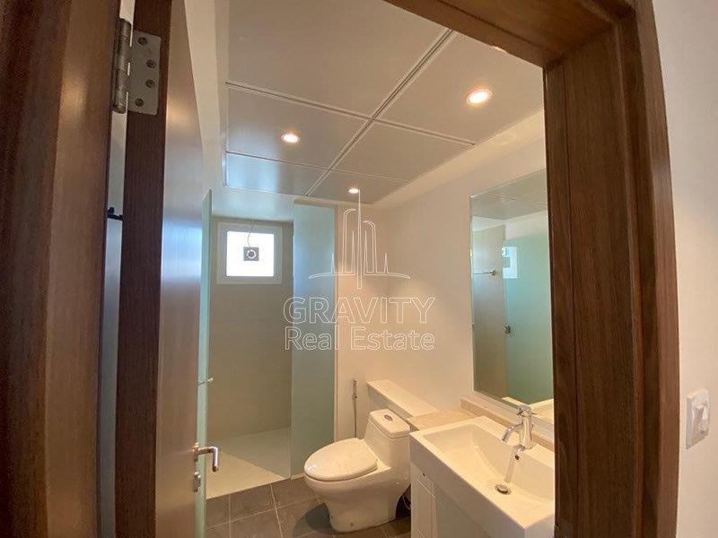 squeaky-clean-washroom-with-covered-shower-area--al-reef-2