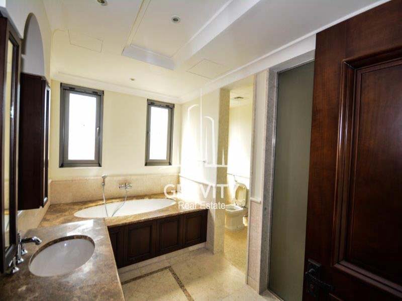 well-maintained-bathroom-of-a-4-bedroom-unit-in-saadiyat-beach-villas-for-sale