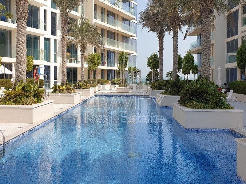 swimming-pool-area-mamsha-al-saadiyat