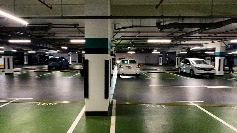 parking garage spaces in Al Zeina Residence