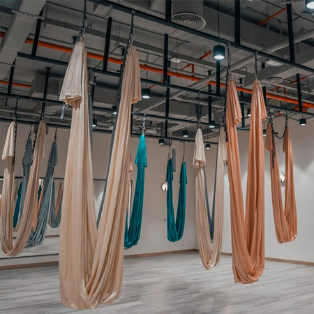 dangling fabric silk hammocks for aerial yoga