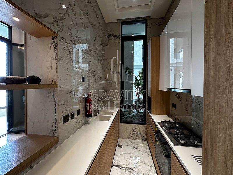 clean-kitchen-area-in-one-reem-island