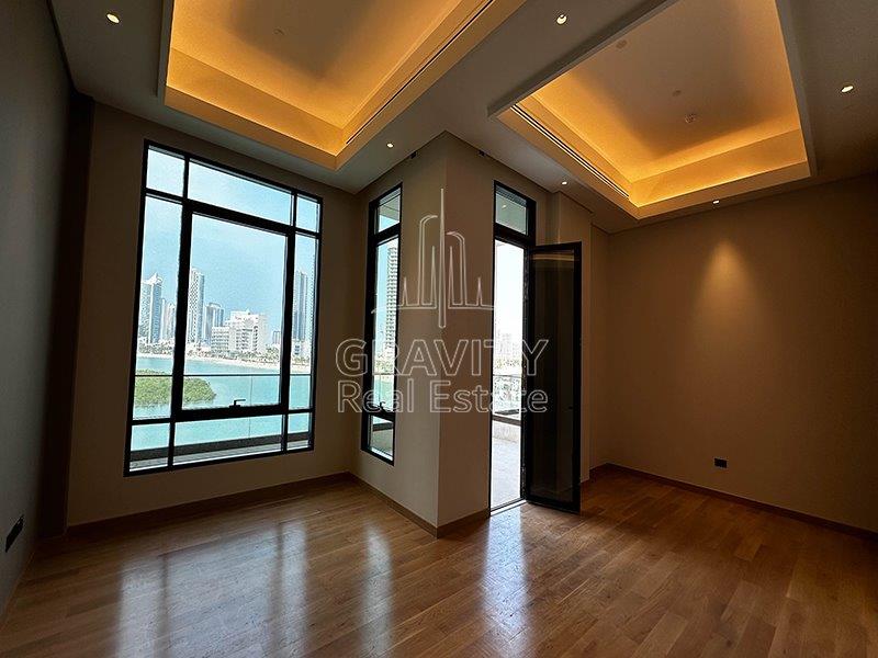 elegant-bedroom-with-amazing-view-of-mangrove-one-reem-island