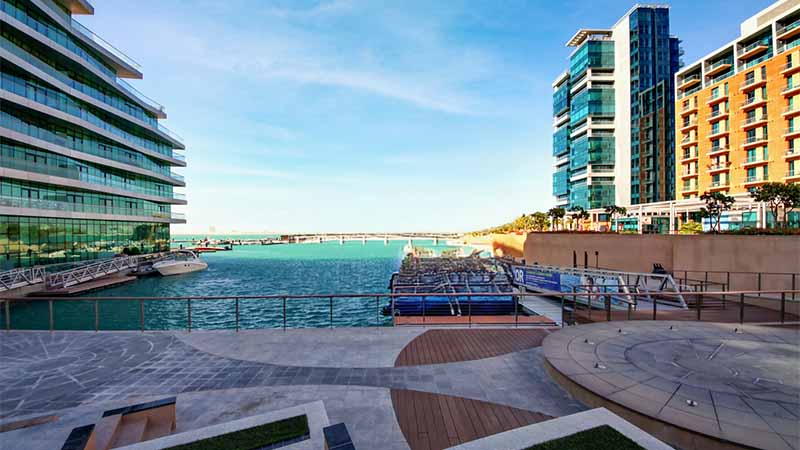 Al Barza in Al Raha beach - Gallery (2)