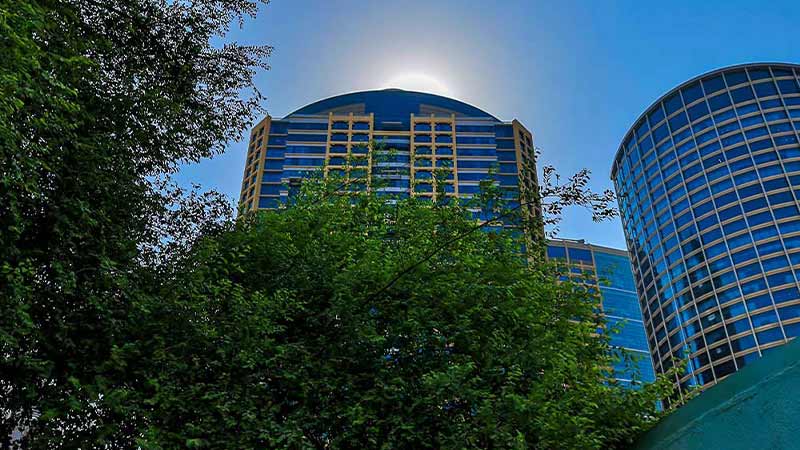 Al Wahda Abu Dhabi Gallery (1)